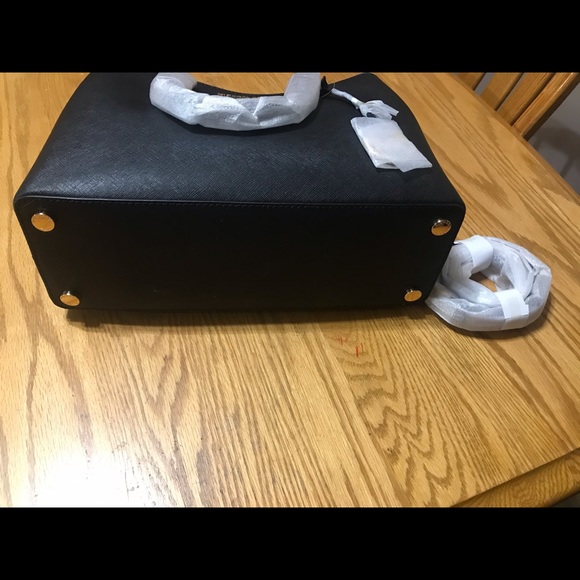 Michael Kors Large Savannah Black Satchel - Picture 8 of 8